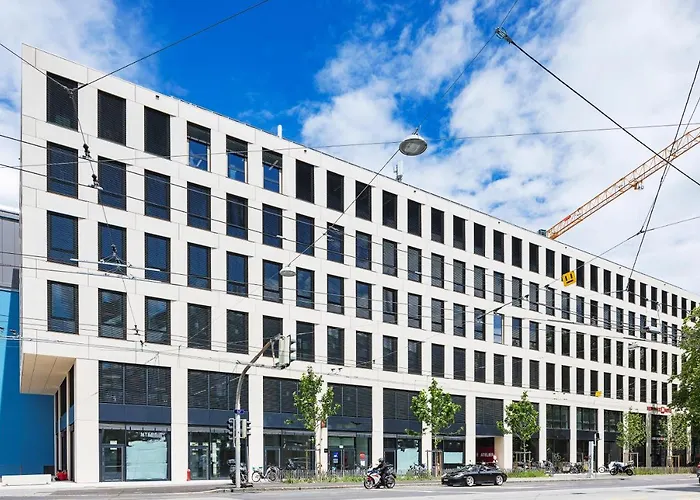 Meininger Hotel Geneve Centre Charmilles